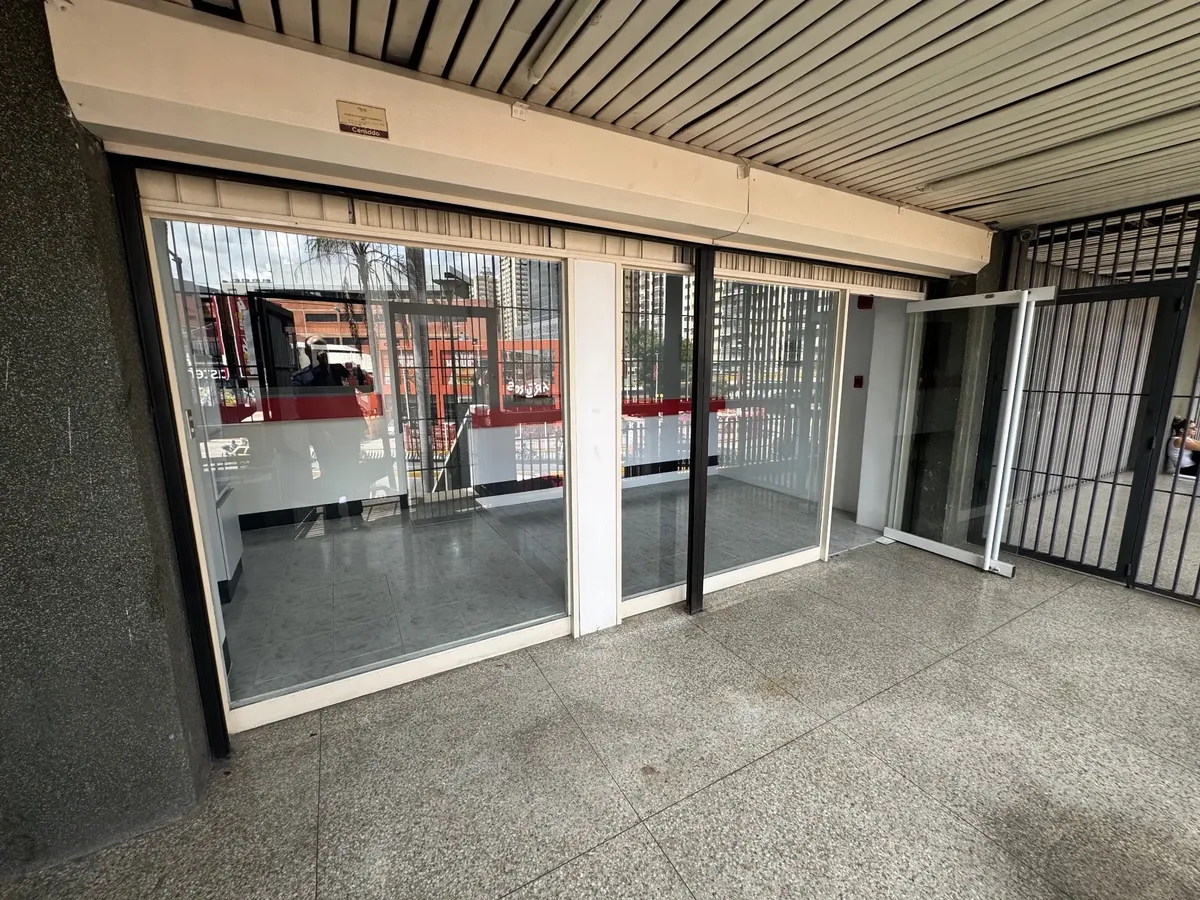 Local Comercial – oficina en la principal de los Ruices-15